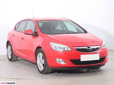 Opel Astra 1.4 138 KM 2011r. (Piaseczno)