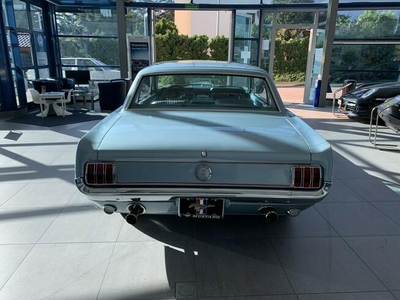 Piękny i niepowtarzalny Mustang z 1966 roku
