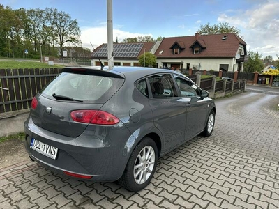 Seat Leon 1,4 tsi 125 ps ładny swieżo zarejestrowany lift 180 tys km RATY