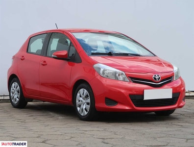 Toyota Yaris 1.4 88 KM 2011r. (Piaseczno)