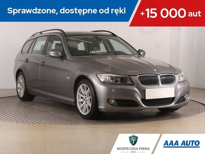 BMW Seria 3 E90-91-92-93 Limuzyna E90 325Xi 218KM 2009