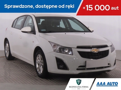 Chevrolet Cruze Hatchback 5d 1.8 16V DOHC 141KM 2013