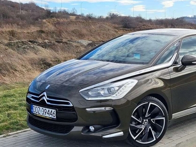 DS 5 Hatchback (Citroen) 1.6 THP 200KM 2012