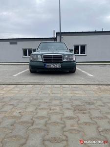 Mercedes-Benz W124