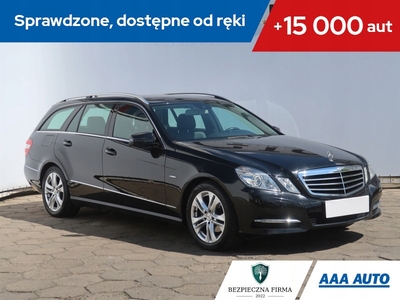 Mercedes Klasa E W212 Kombi 200 CGI BlueEFFICIENCY 184KM 2010