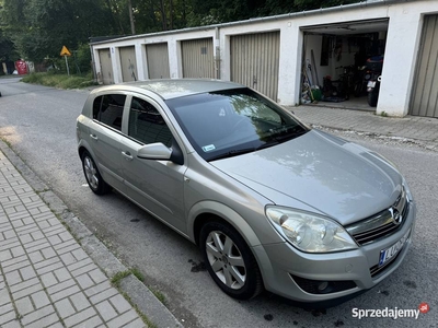 Opel Astra H 1.6 B+G Klimatyzacja