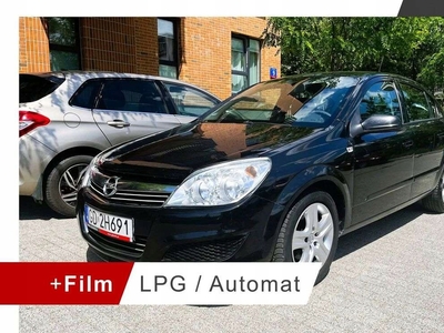 Opel Astra J Hatchback 5d 1.6 Twinport ECOTEC 115KM 2009