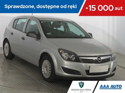 Opel Astra J Hatchback 5d 1.6 Twinport ECOTEC 115KM 2011