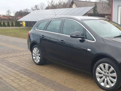 Opel Astra J Sports Tourer 1.4 Turbo ECOTEC 120KM 2011