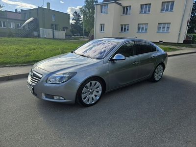 Opel Insignia I Hatchback 2.0 Turbo ECOTEC 220KM 2011