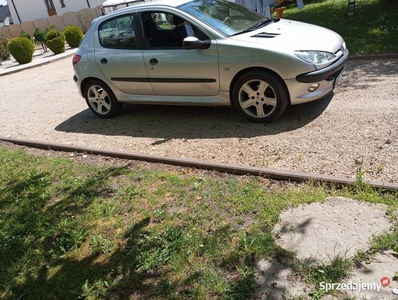 Peugeot 206 20 HDI lub zamienię na coś z hakiem holowniczym