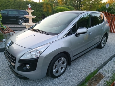 Peugeot 3008 I 2.0 HDI ,Panorama dach,stan perfekcyjny,bezwypadkowy.