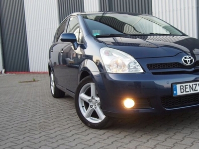 Toyota Corolla Verso E120 1.8 VVT-i 130KM 2007