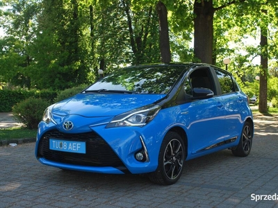 Toyota Yaris 1.5 Hybryda Automat Klima Kamera Asystent pasa ruchu i kolizji