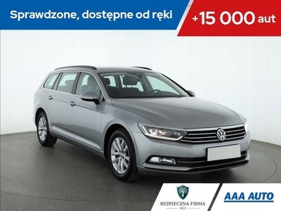 Volkswagen Passat B8 Variant 2.0 TDI BlueMotion SCR 150KM 2018