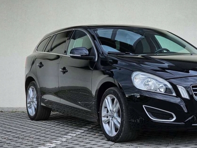 Volvo V60 I Kombi 1.6 T4 180KM 2012