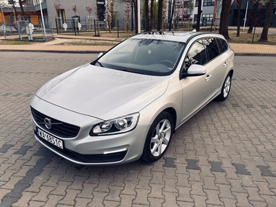 Volvo V60 I Śliczne Volvo V60 kombi 2015 r.