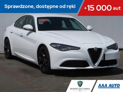 Alfa Romeo Giulia II Sedan 2.0 Turbo 200KM 2016