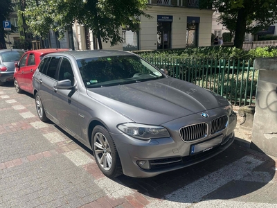 BMW Seria 5 F10-F11 Touring 528i 245KM 2012