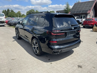 BMW X7 2023