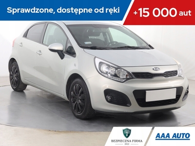 Kia Rio III Hatchback 3d 1.1 WGT 75KM 2012