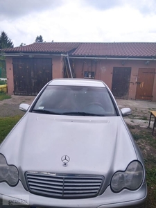 Mercedes-Benz Klasa C W203 C220 CDI 2.2 diesel 143KM Stan dobry 2002r