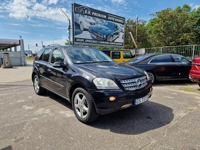 Mercedes Klasa M W164 Off-roader 3.0 V6 (320 CDI) 224KM 2007