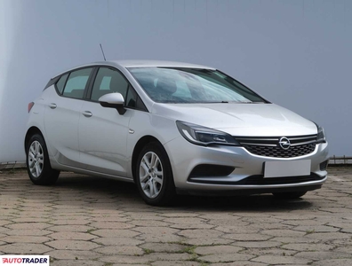 Opel Astra 1.6 93 KM 2017r. (Piaseczno)