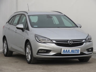 Opel Astra 2020 1.2 Turbo 72547km Kombi