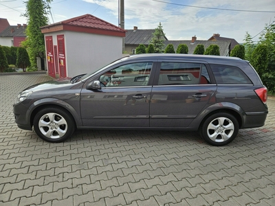 Opel Astra H Kombi 1.6 ECOTEC 115KM 2009