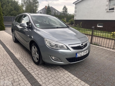 Opel Astra J 1.7 CDTI 110KM Klimatyzacja Tempomat !!