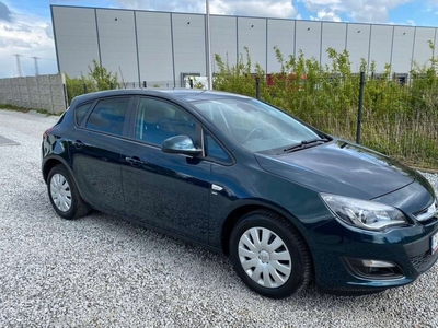 Opel Astra J GTC 1.4 Turbo ECOTEC 140KM 2014