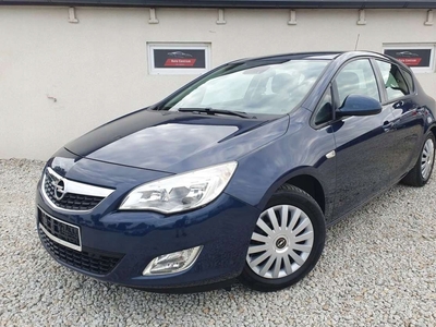 Opel Astra J Hatchback 5d 1.6 Twinport ECOTEC 115KM 2010