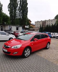 Opel Astra J Sports Tourer 1.6 Twinport ECOTEC 115KM 2011