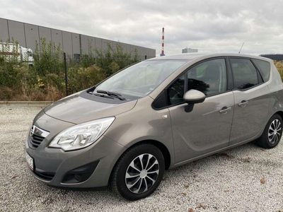 Opel Meriva II Mikrovan 1.4 Turbo ECOTEC 120KM 2011