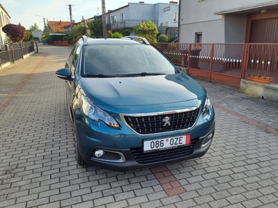 Peugeot 2008 1.2 Pure Tech Signature lift