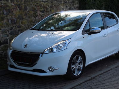 Peugeot 208 I 2014