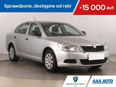 Skoda Octavia II Hatchback Facelifting 1.2 TSI 105KM 2012