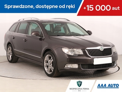 Skoda Superb II Kombi 2.0 TSI 200KM 2011