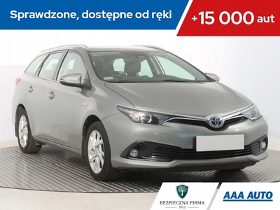 Toyota Auris II Touring Sports Facelifting 1.8 Hybrid 136KM 2018