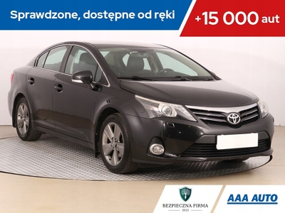 Toyota Avensis III Sedan Facelifting 1.8 Valvematic 147KM 2014