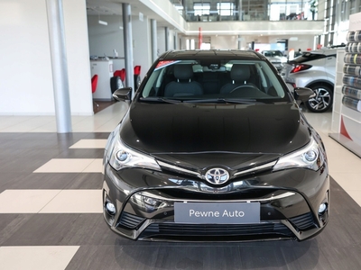 Toyota Avensis III Wagon Facelifting 2015 1.8 Valvematic 147KM 2018