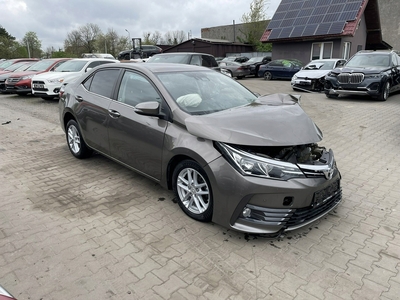 Toyota Corolla XI Sedan Facelifting 1,6 Valvematic 132KM 2018