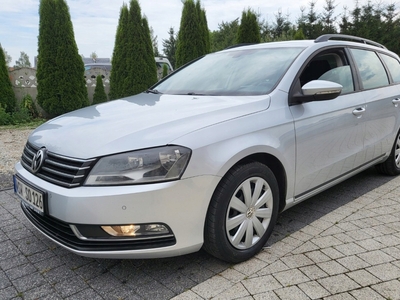 Volkswagen Passat B7 Variant 2.0 TDI CR DPF BlueMotion 140KM 2011