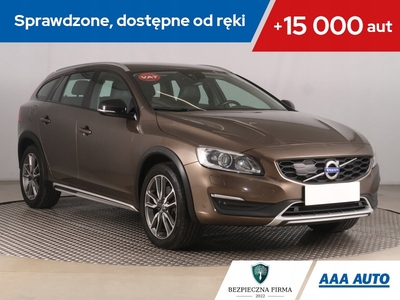 Volvo V60 I Kombi Facelifting 2.0 D4 DRIVE-E 190KM 2016