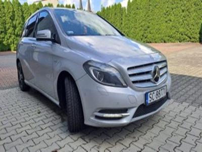 Mercedes Klasa B W246 Sports Tourer 200 BlueEFFICIENCY 156KM 2012