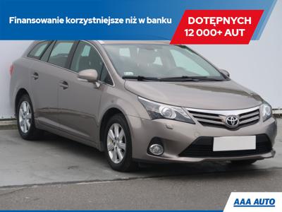 Toyota Avensis III Wagon Facelifting 2.0 D-4D 124KM 2014