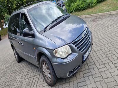 Używane Chrysler Voyager - 10 900 PLN, 303 000 km, 2006