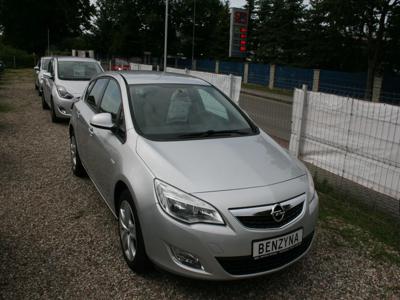 Używane Opel Astra - 27 600 PLN, 147 000 km, 2011