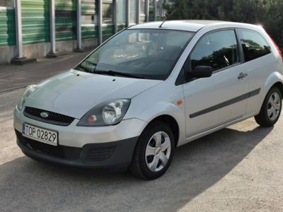 Używane Ford Fiesta - 5 400 PLN, 261 958 km, 2006